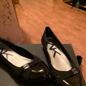 Women’s leather flats